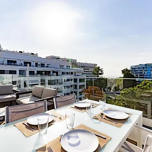 brand-new-apartment-with-pool-and-sea-view-in-marbella.1costadelsol.com/
